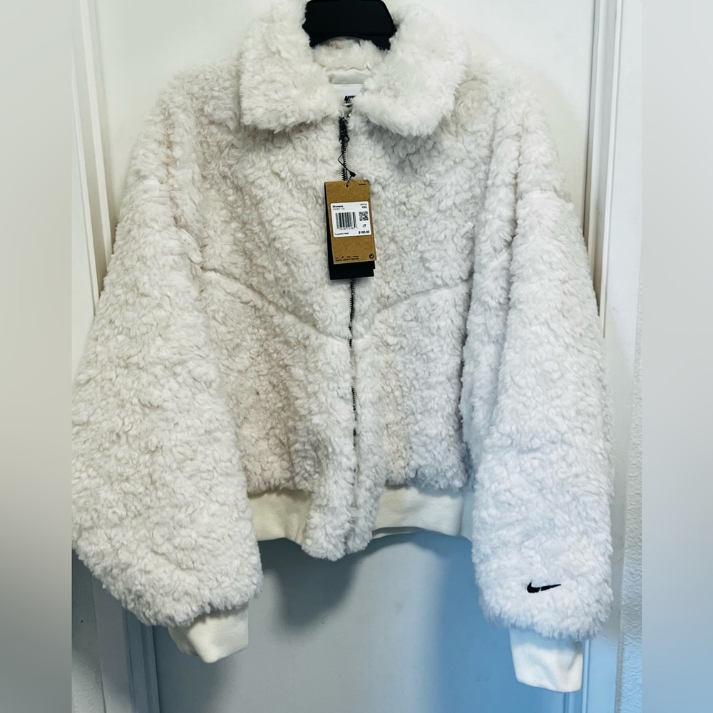 NWT Nike Women's Cream Teddy Sherpa Zip-Up Jacket